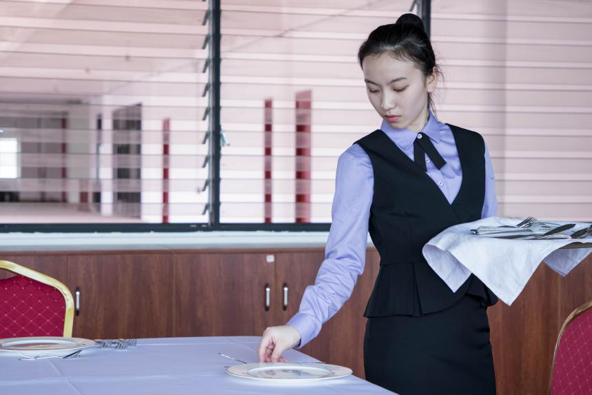學院與書院協同育人 酒店管理專業服務技能大賽的成功實踐與啟示